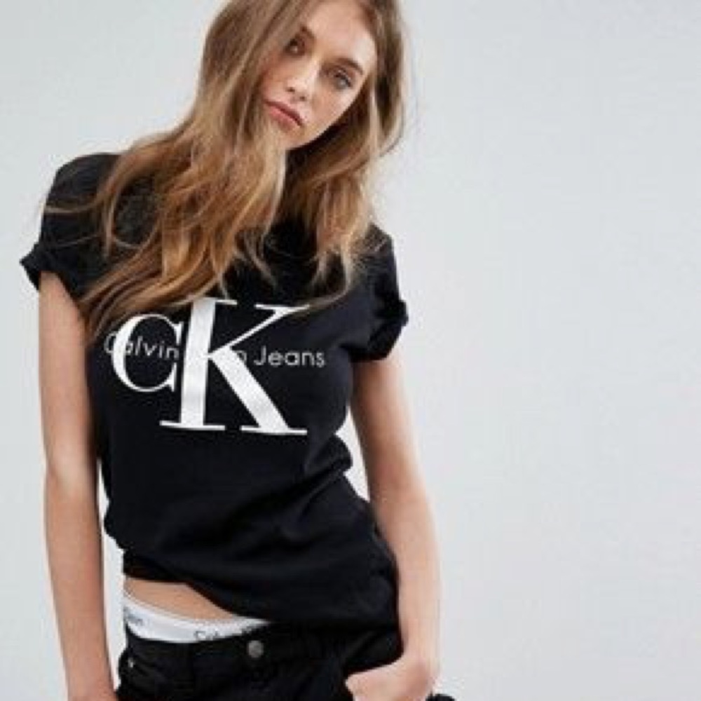 Calvin Klein logo black tee